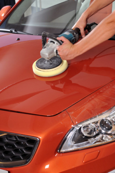 Car care with power buffer machine at service station